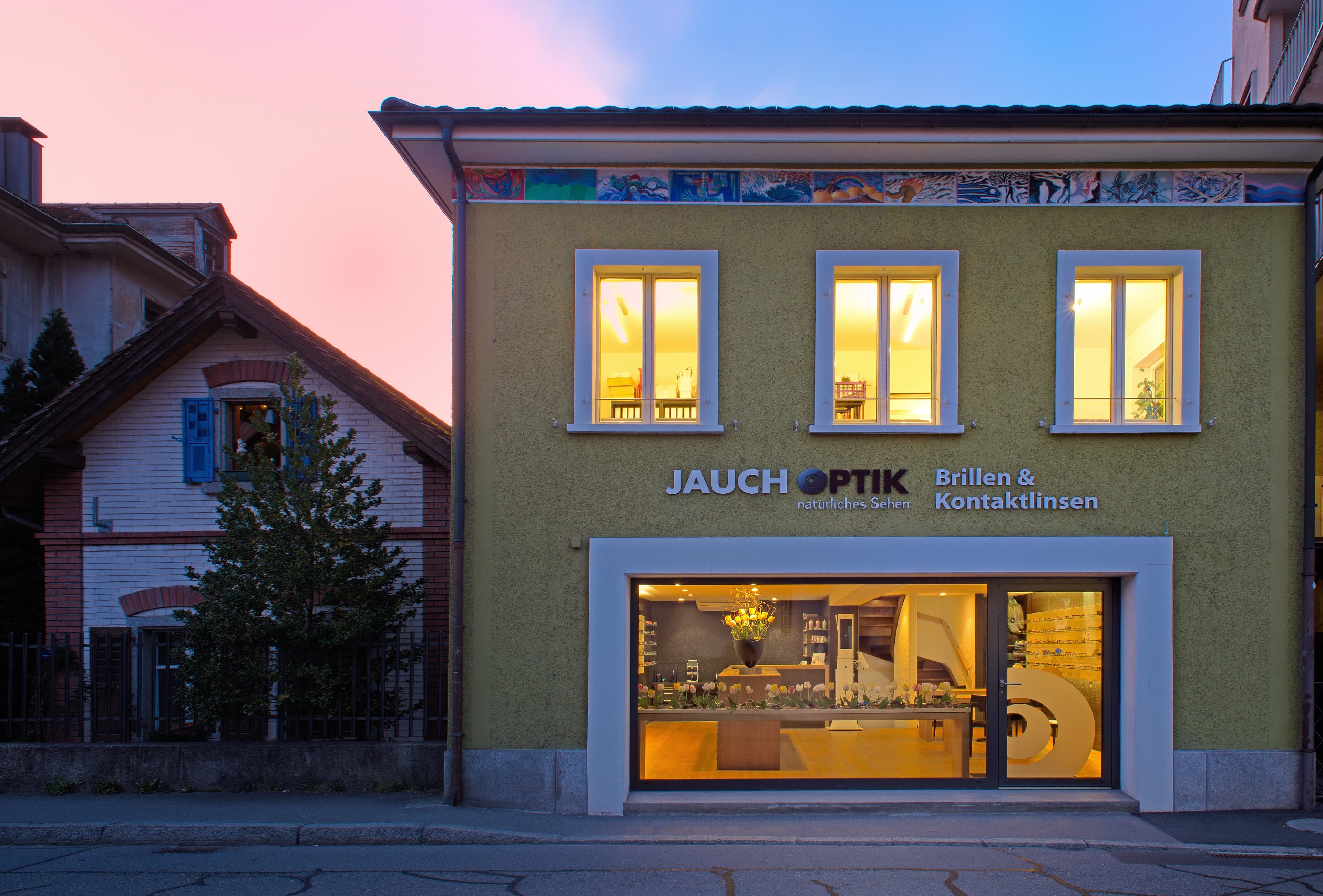 200507 Lokal von aussen.jpg